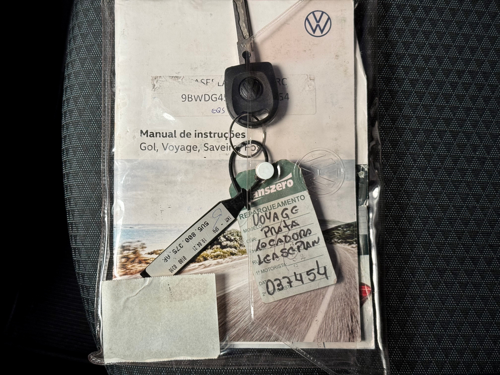 Volkswagen Voyage Prata