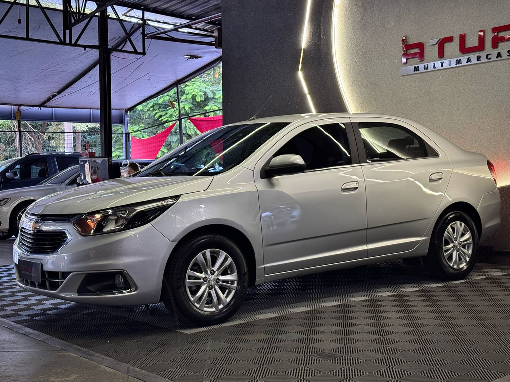 Chevrolet Cobalt Prata