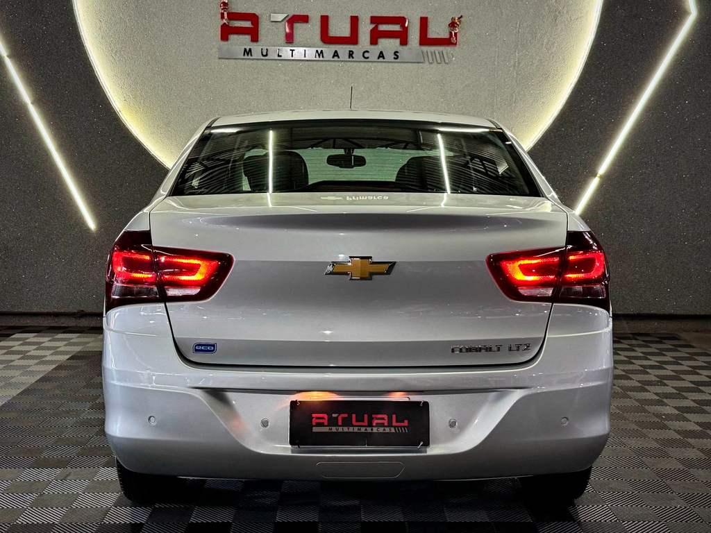 Chevrolet Cobalt Prata