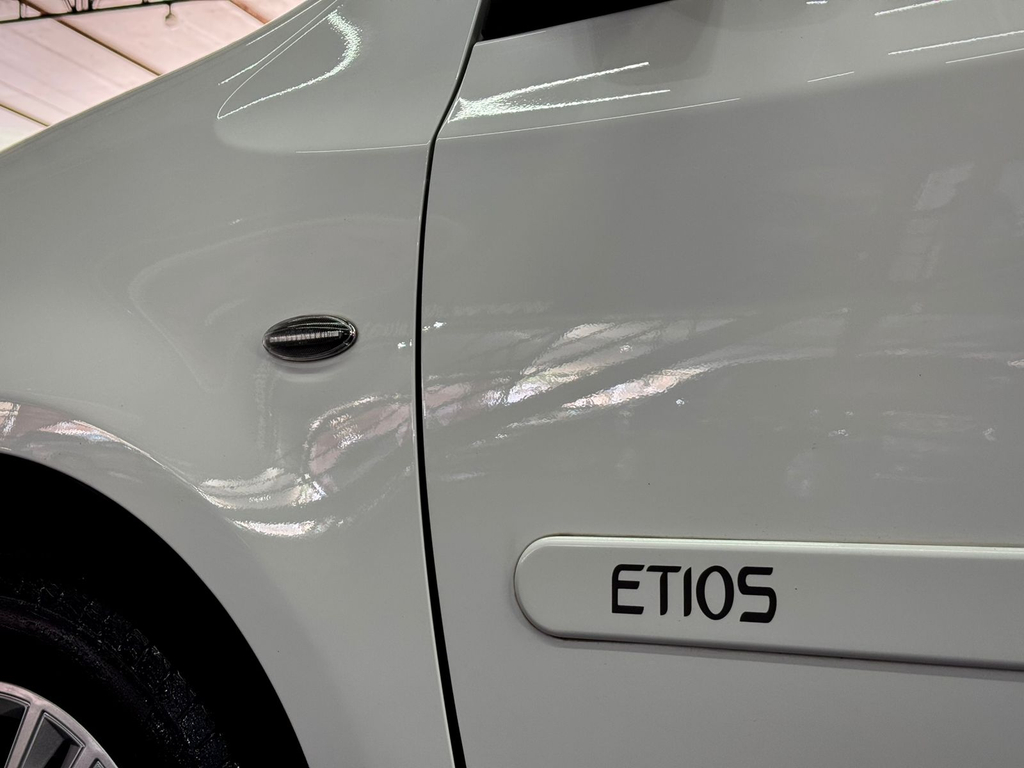 Toyota Etios X 1.3 (Flex)
