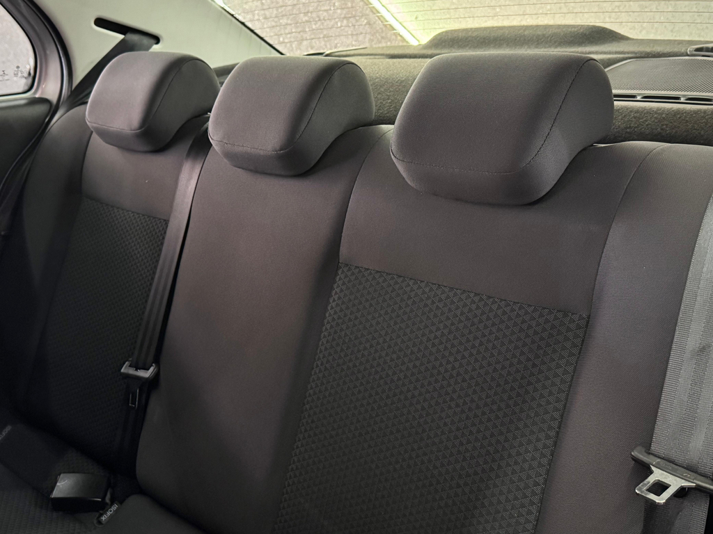 Volkswagen Voyage 1.0 Flex 12v 4p