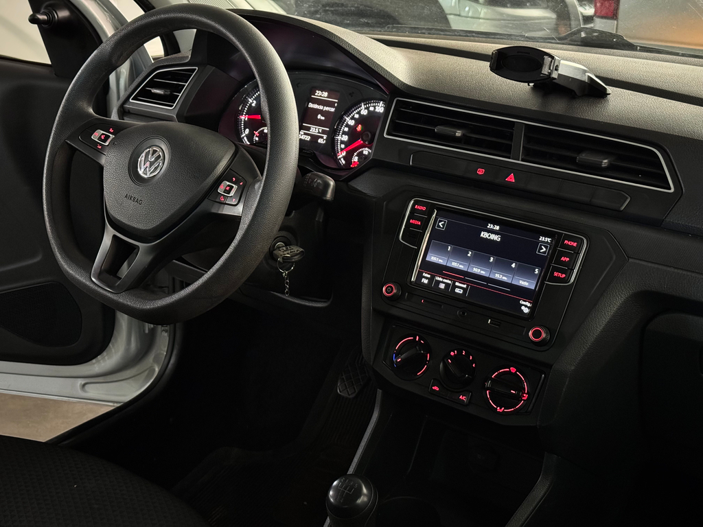 Volkswagen VOYAGE 1.0 FLEX 12V 4P