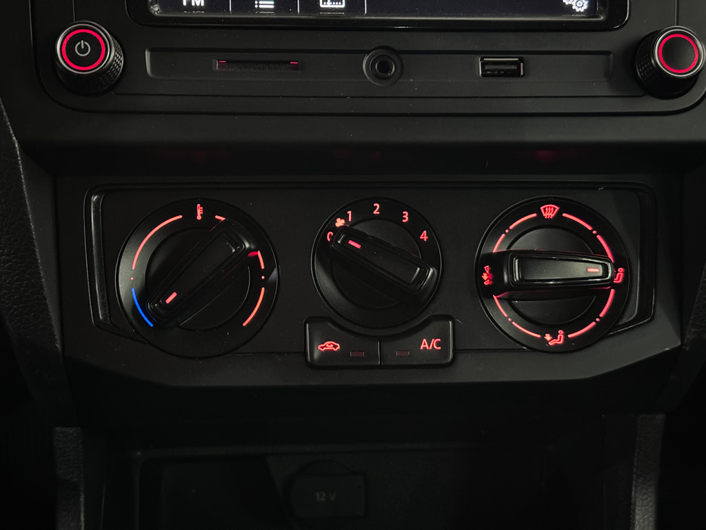 Volkswagen VOYAGE 1.0 FLEX 12V 4P
