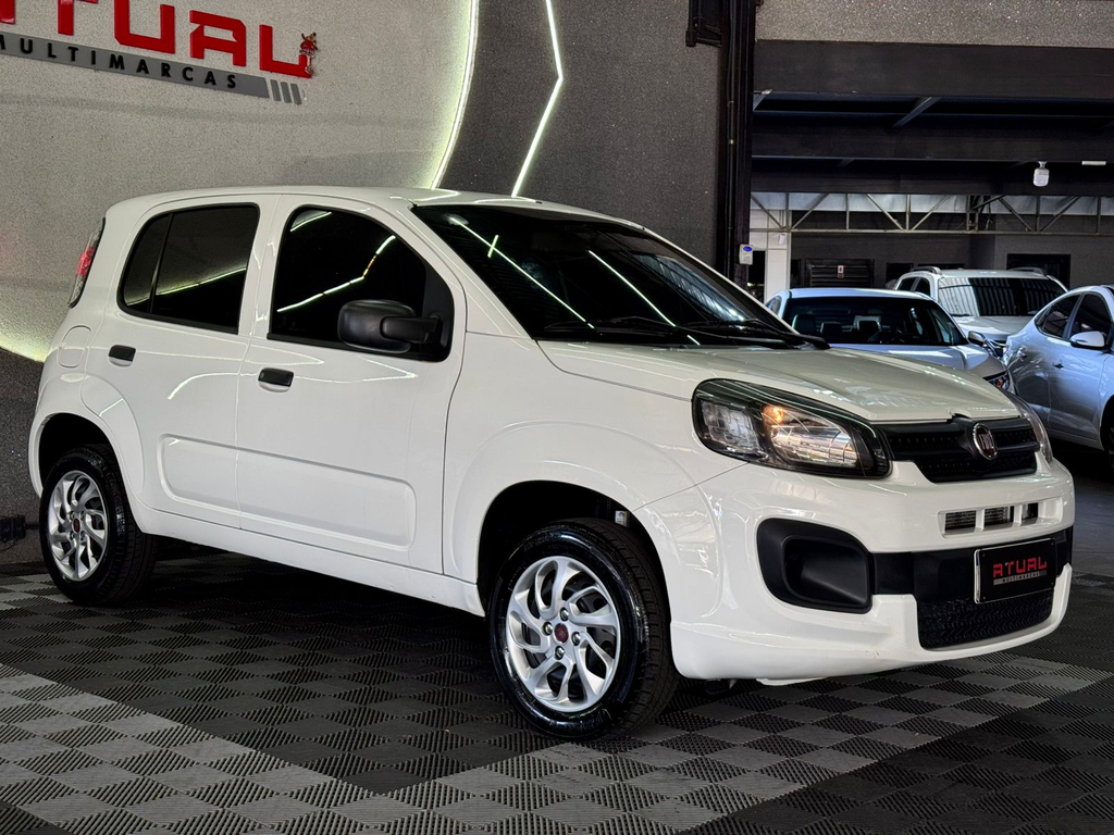 Fiat Uno Attractive 1.0 8v (Flex) 4p