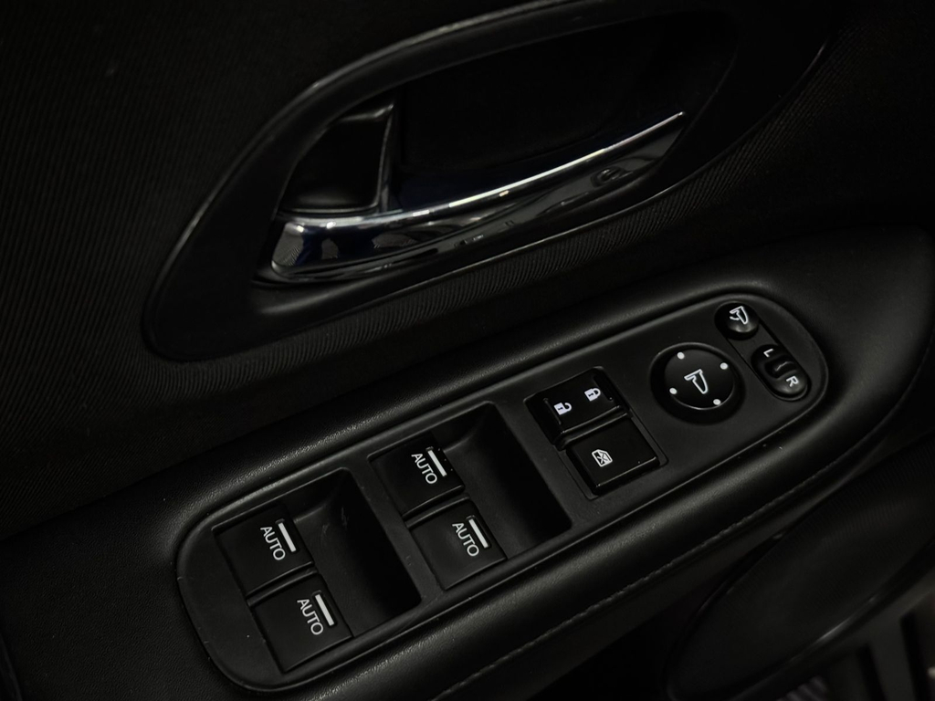 Honda HR-V EXL CVT 1.8 I-VTEC FlexOne