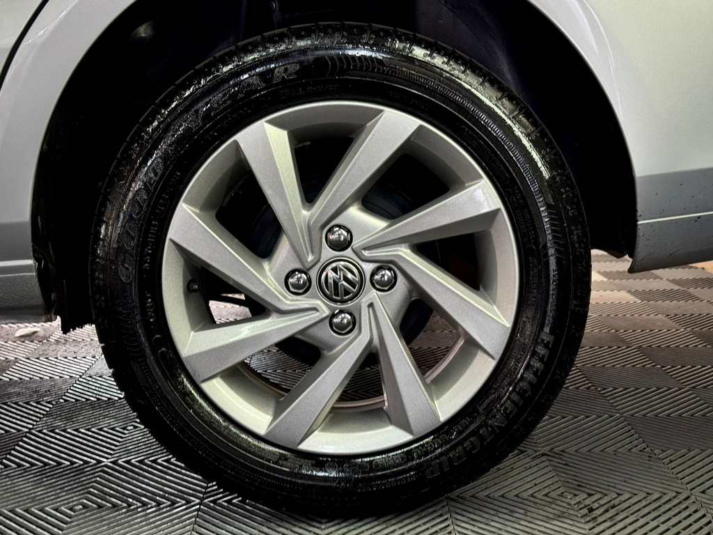 Volkswagen VOYAGE 1.0 FLEX 12V 4P