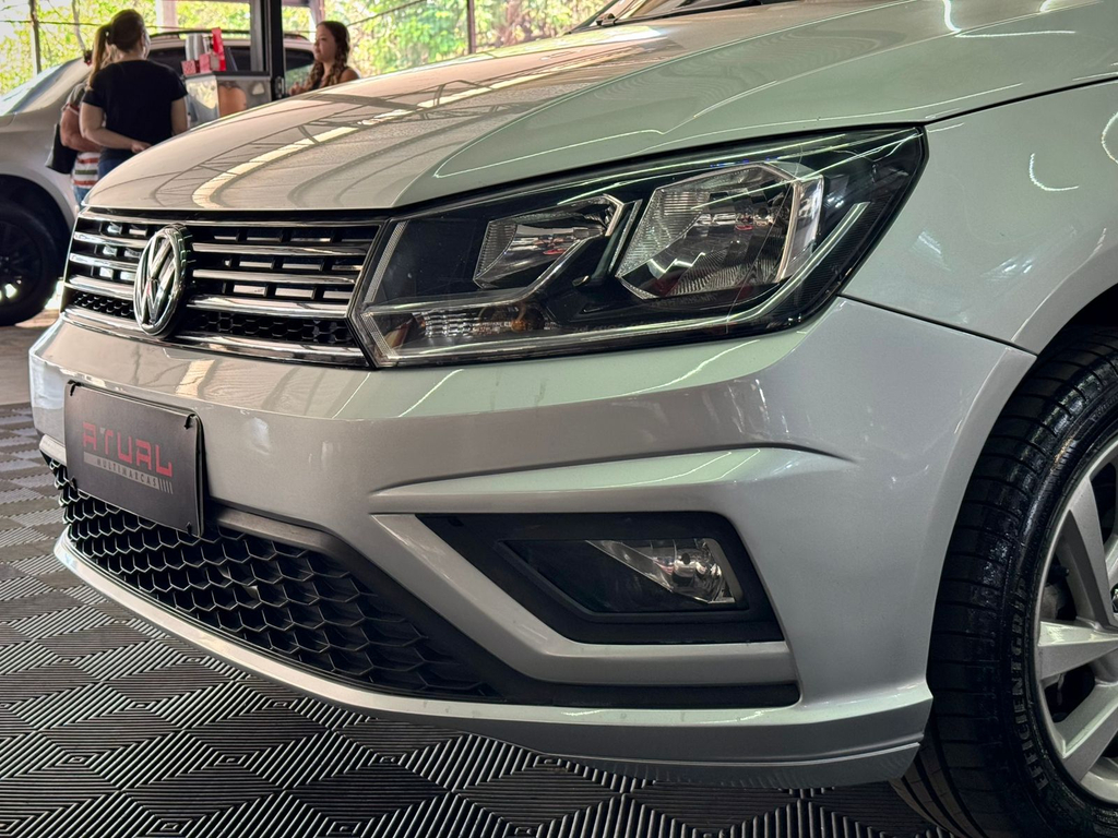 Volkswagen VOYAGE 1.0 FLEX 12V 4P
