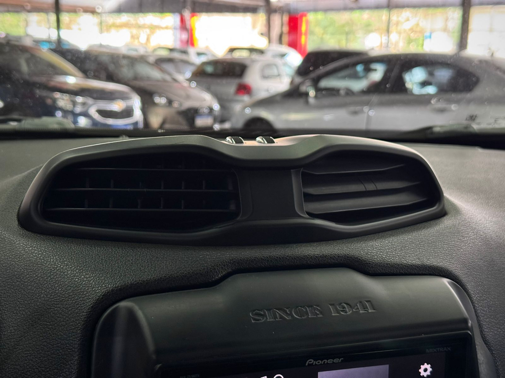 Jeep Renegade1.8 4x2 Flex 16v Aut