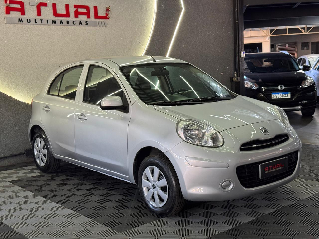 Nissan March 1.0 12v S (Flex)