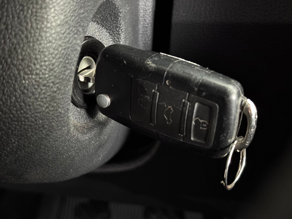 Volkswagen Voyage 1.0 Flex 12v 4p