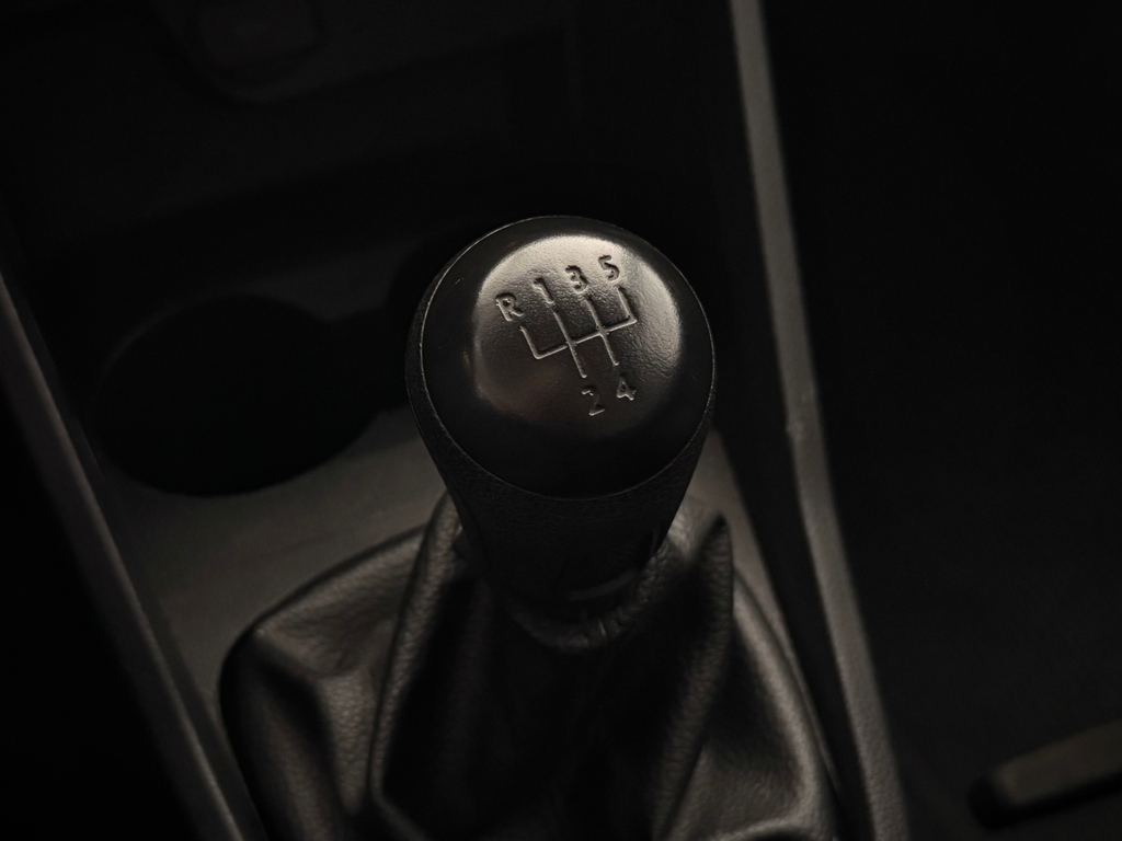 Volkswagen Voyage 1.0 Flex 12v 4p