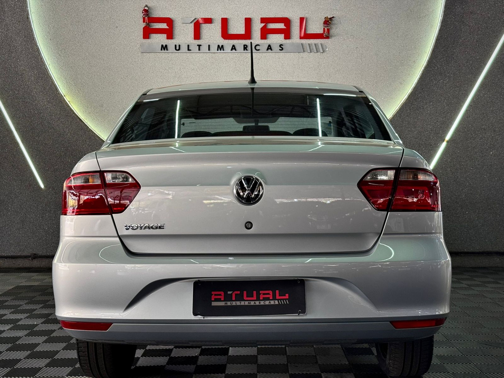 Volkswagen Voyage 1.0 Flex 12v 4p