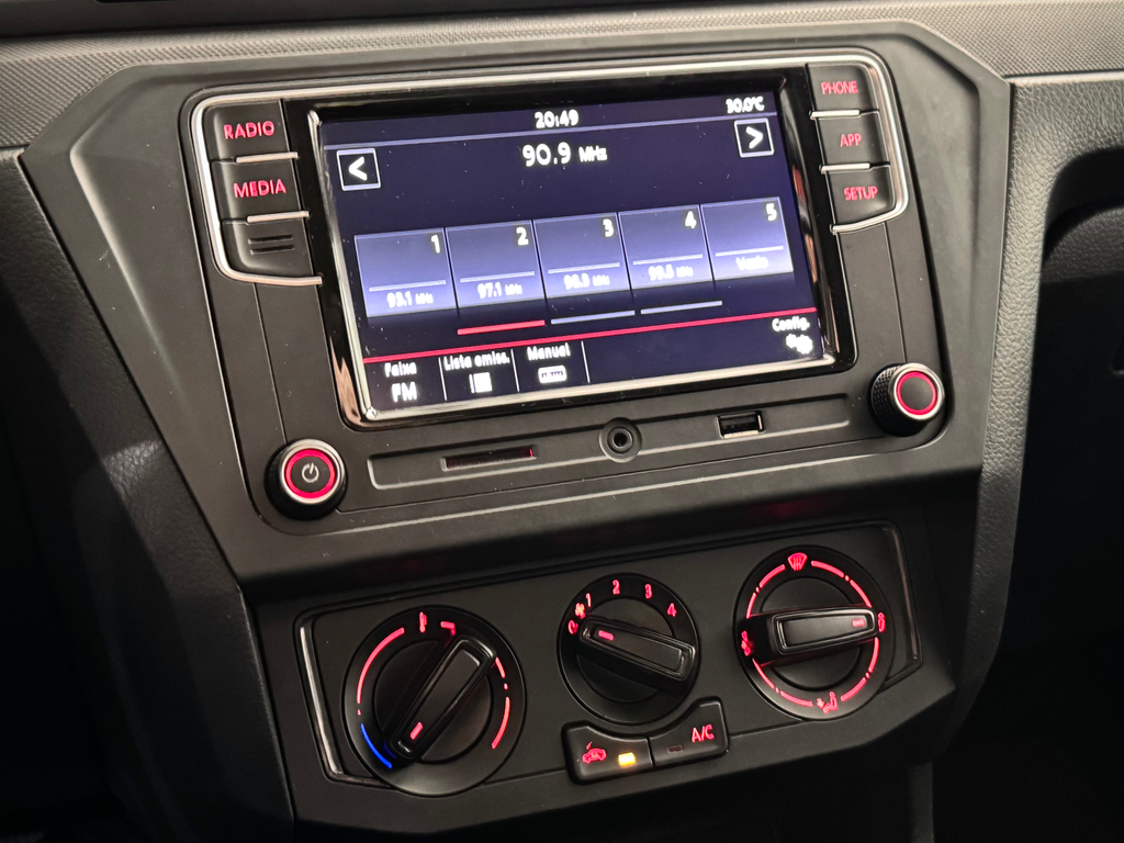 Volkswagen Voyage 1.0 Flex 12v 4p