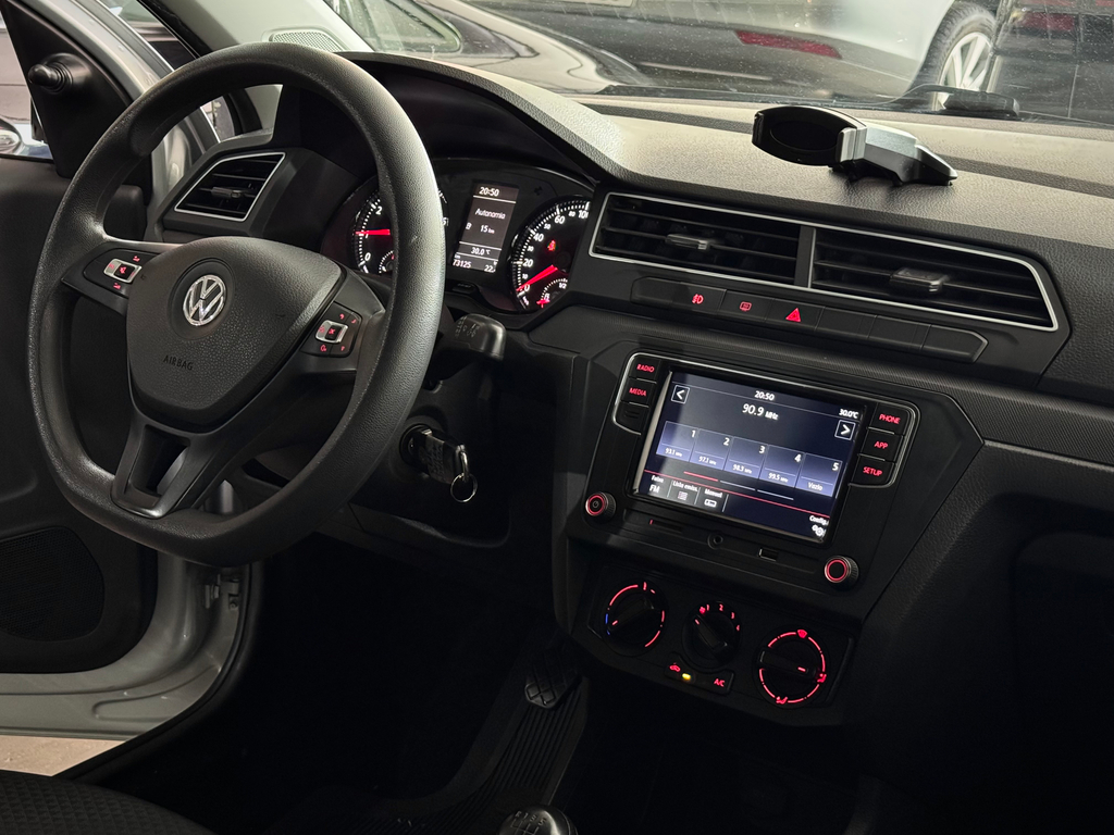 Volkswagen Voyage 1.0 Flex 12v 4p