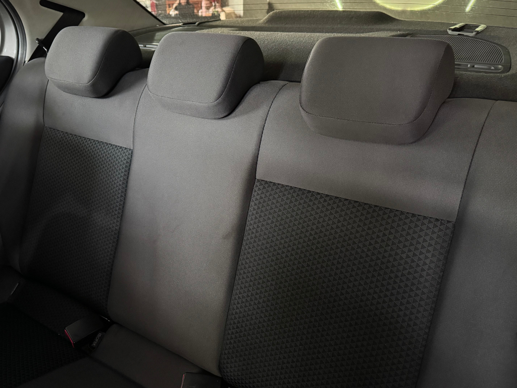 Volkswagen Voyage 1.0 Flex 12v 4p