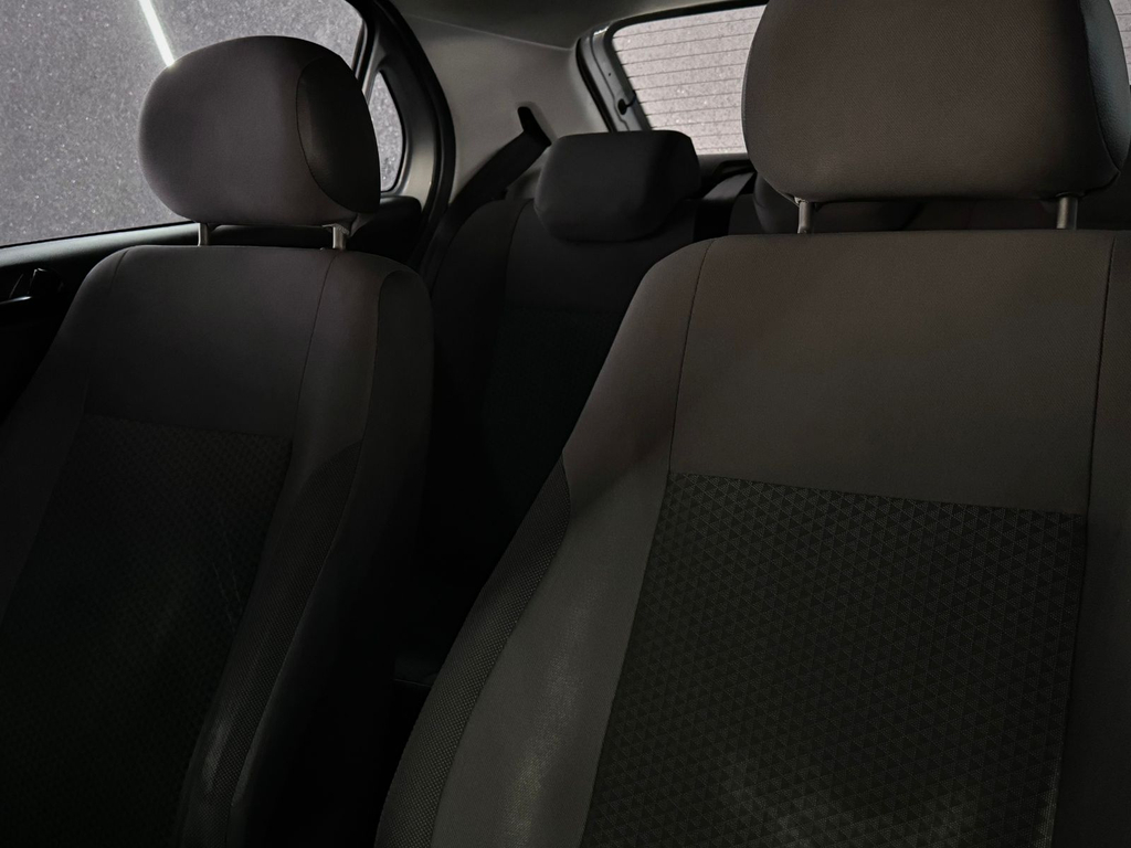 Volkswagen Gol 1.0 Flex 12v 5p