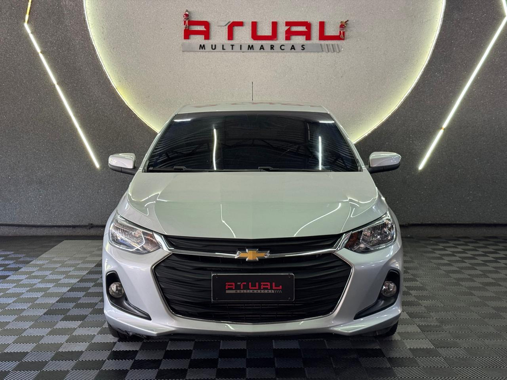 Chevrolet Onix Sedan Prata