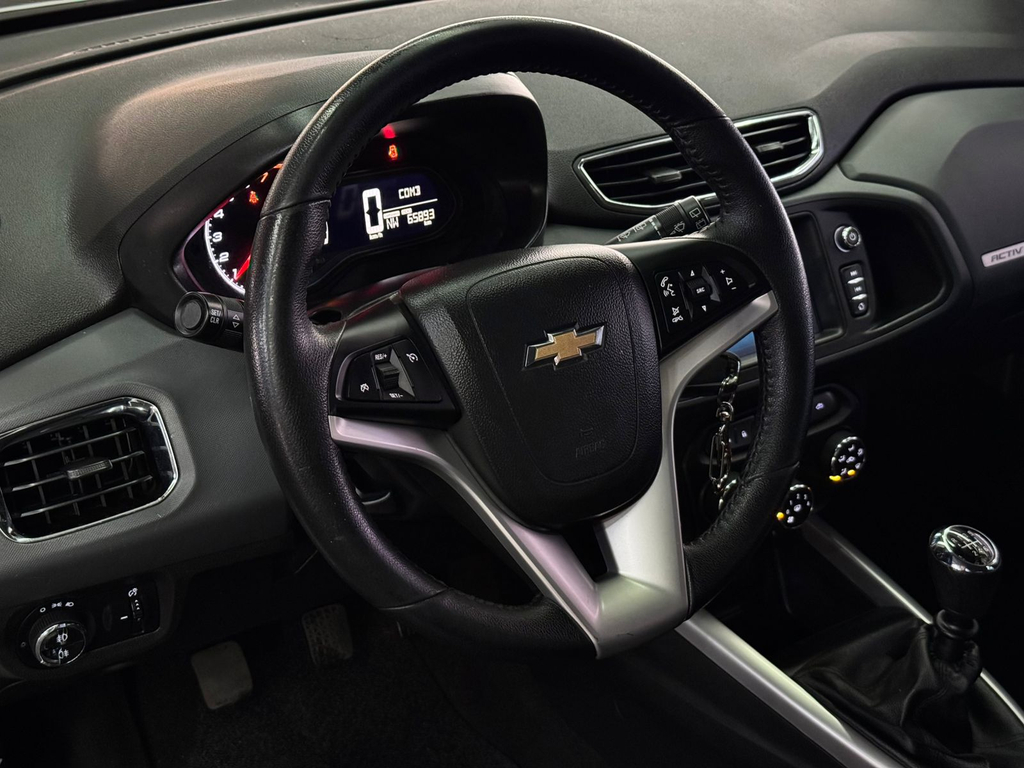 Chevrolet Onix Branco