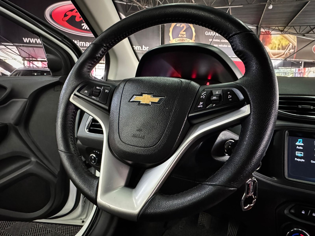 Chevrolet Onix Branco