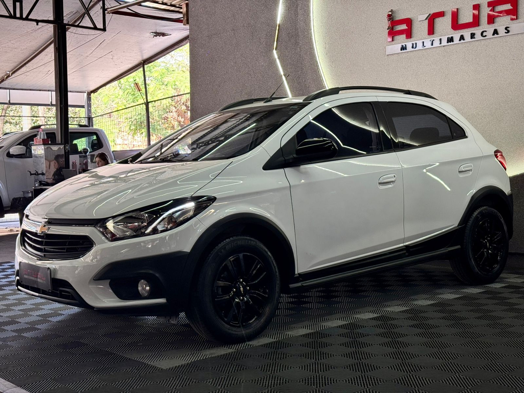 Chevrolet Onix Branco