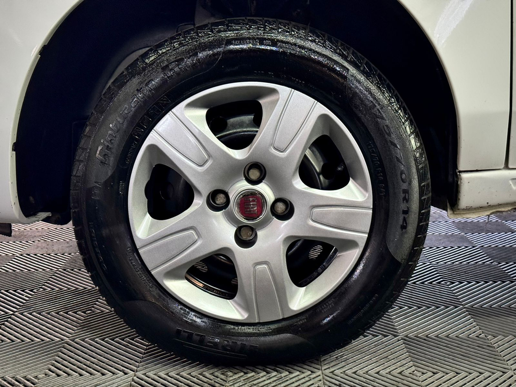 Fiat Doblò Essence 1.8 7L (Flex)