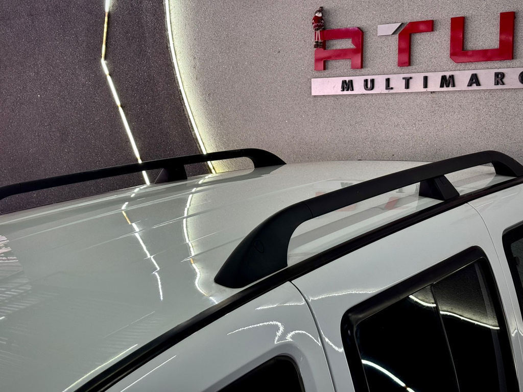 Fiat Doblò Essence 1.8 7L (Flex)
