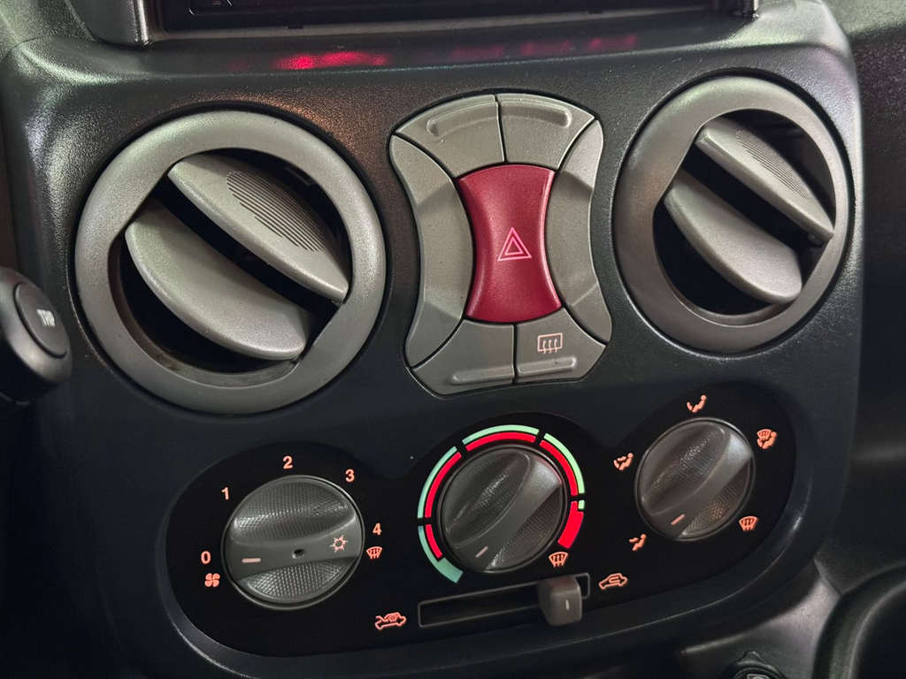 Fiat Doblò Essence 1.8 7L (Flex)