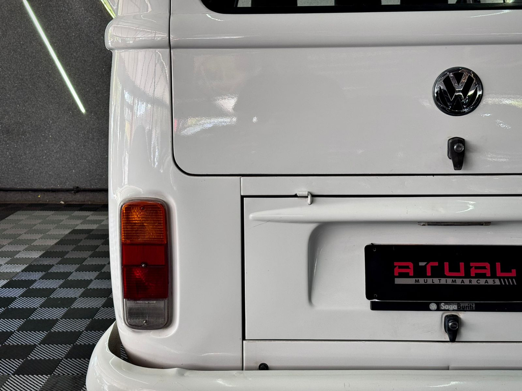 Volkswagen Kombi Standard 1.4 Mi Total Flex 8v