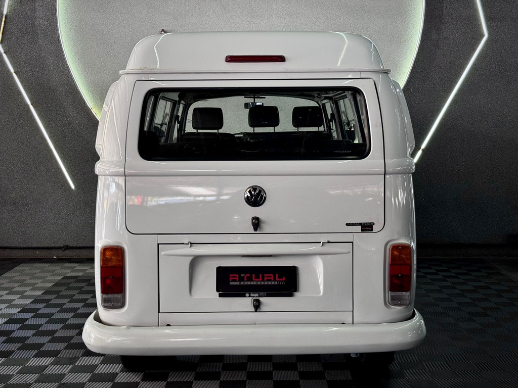 Volkswagen Kombi Standard 1.4 Mi Total Flex 8v