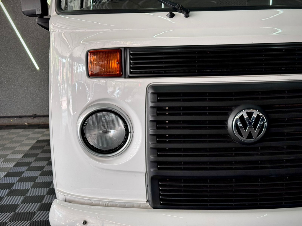 Volkswagen Kombi Standard 1.4 Mi Total Flex 8v