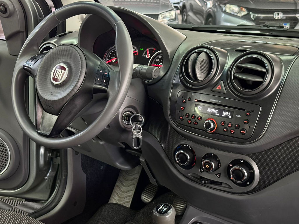 Fiat Palio Essence 1.6 16v (Flex)