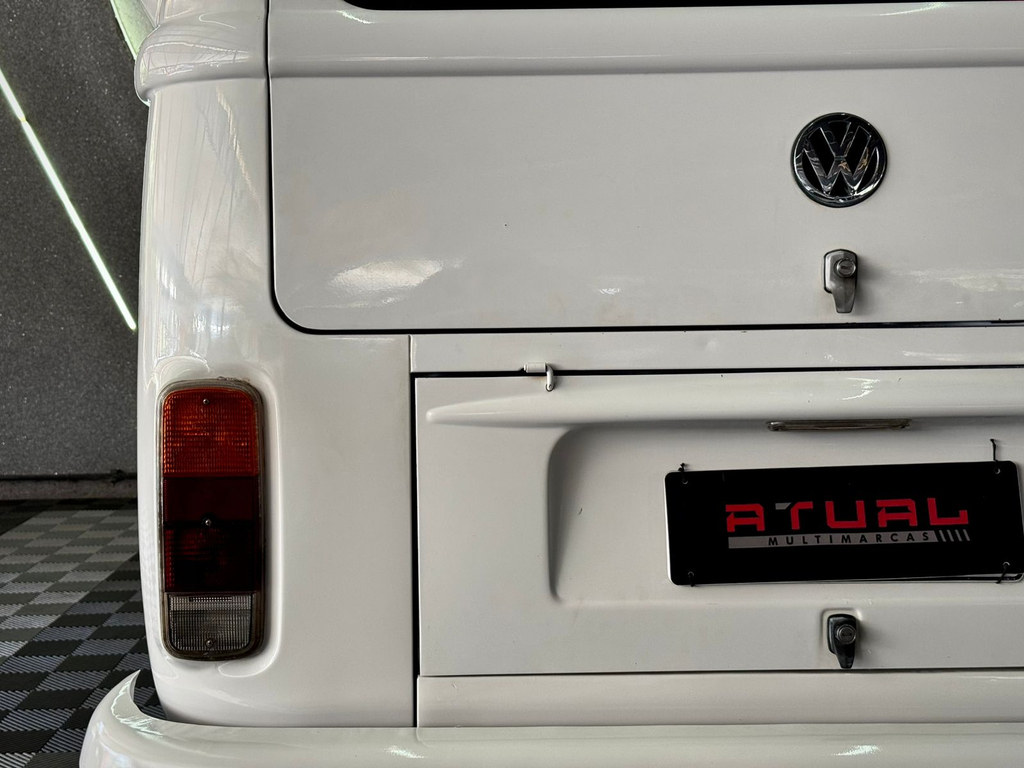 Volkswagen KOMBI STANDARD 1.4 MI TOTAL FLEX 8V