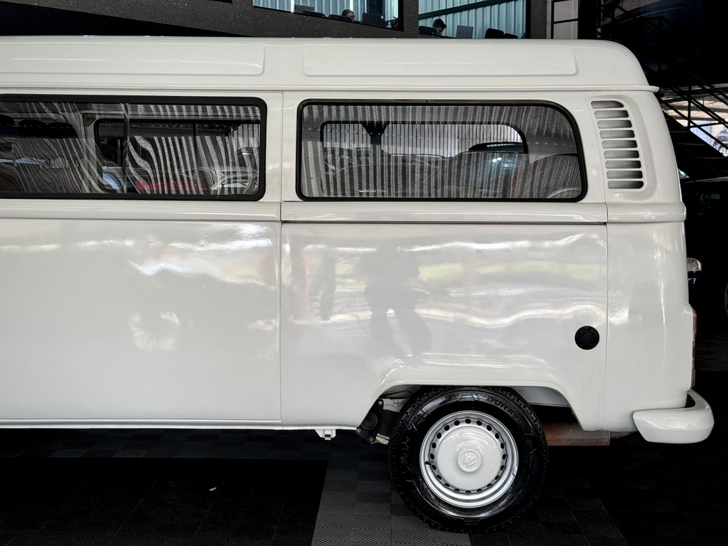Volkswagen KOMBI STANDARD 1.4 MI TOTAL FLEX 8V