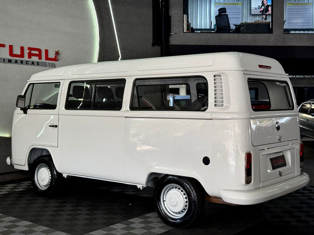 Volkswagen KOMBI STANDARD 1.4 MI TOTAL FLEX 8V