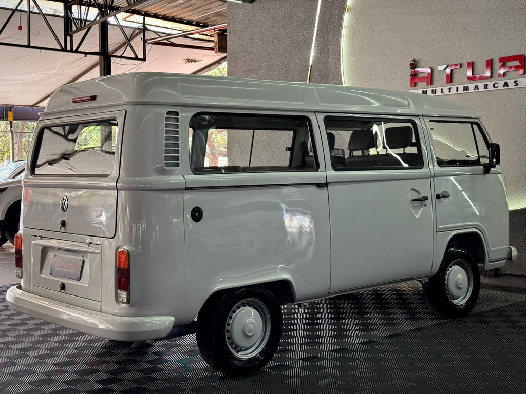 Volkswagen KOMBI STANDARD 1.4 MI TOTAL FLEX 8V