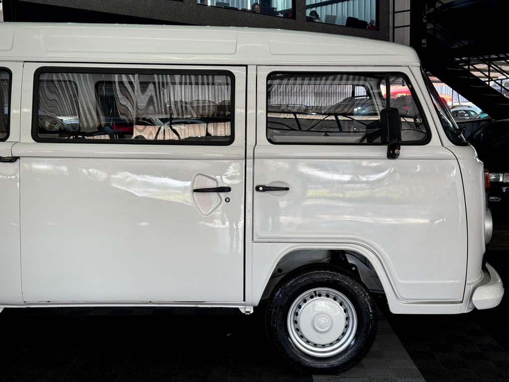 Volkswagen KOMBI STANDARD 1.4 MI TOTAL FLEX 8V
