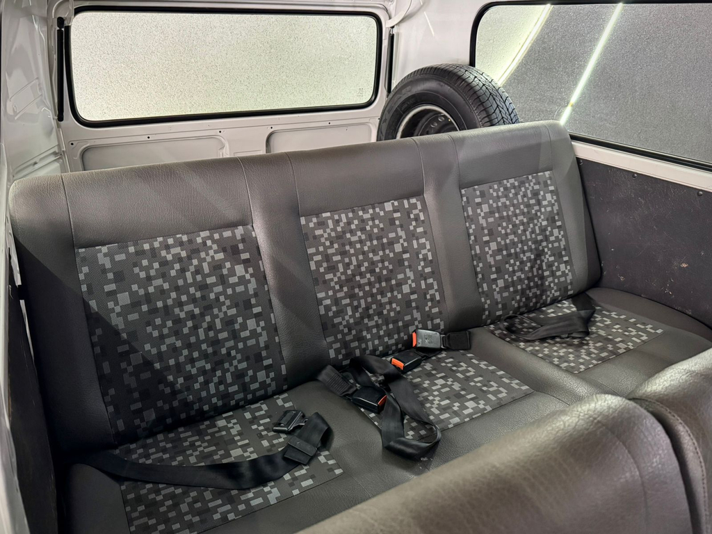 Volkswagen KOMBI STANDARD 1.4 MI TOTAL FLEX 8V