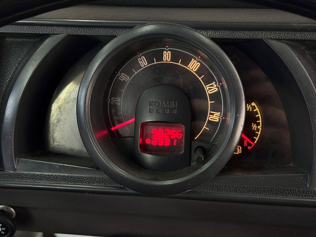 Volkswagen KOMBI STANDARD 1.4 MI TOTAL FLEX 8V