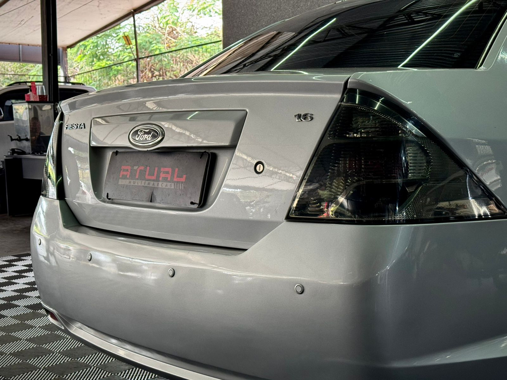 Ford Fiesta Sedan 1.6 (Flex)