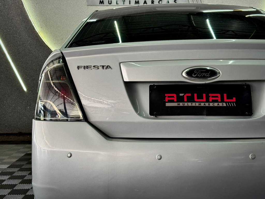 Ford Fiesta Sedan 1.6 (Flex)