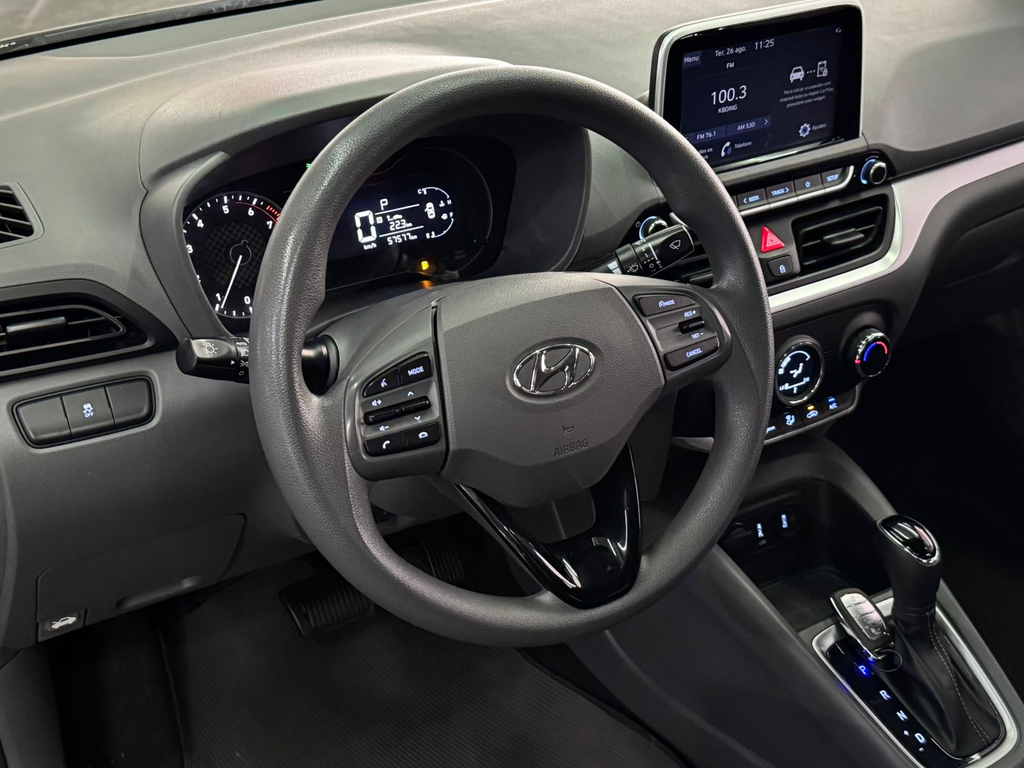 Hyundai HB20S Prata