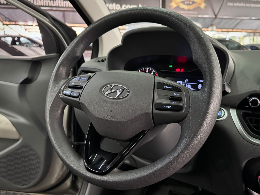 Hyundai HB20S Prata