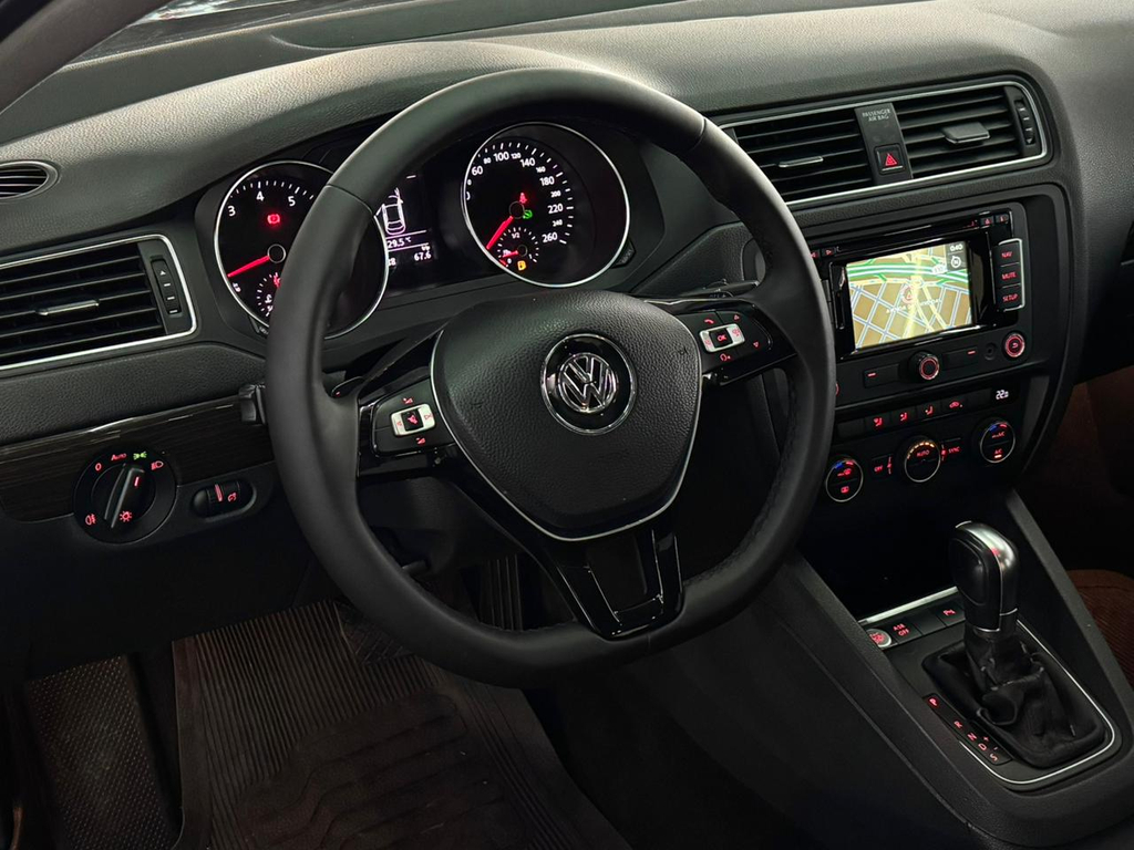 Volkswagen Jetta 2.0 Comfortline Tiptronic (Flex)