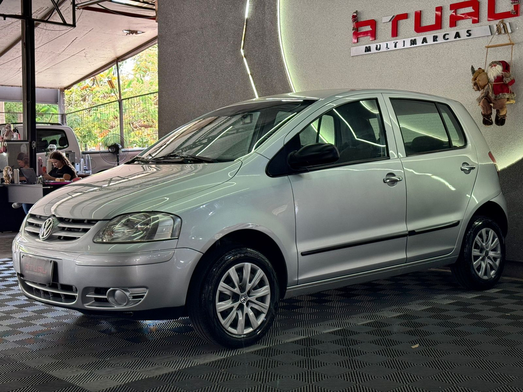Volkswagen Fox 1.0 8v (Flex) 4p