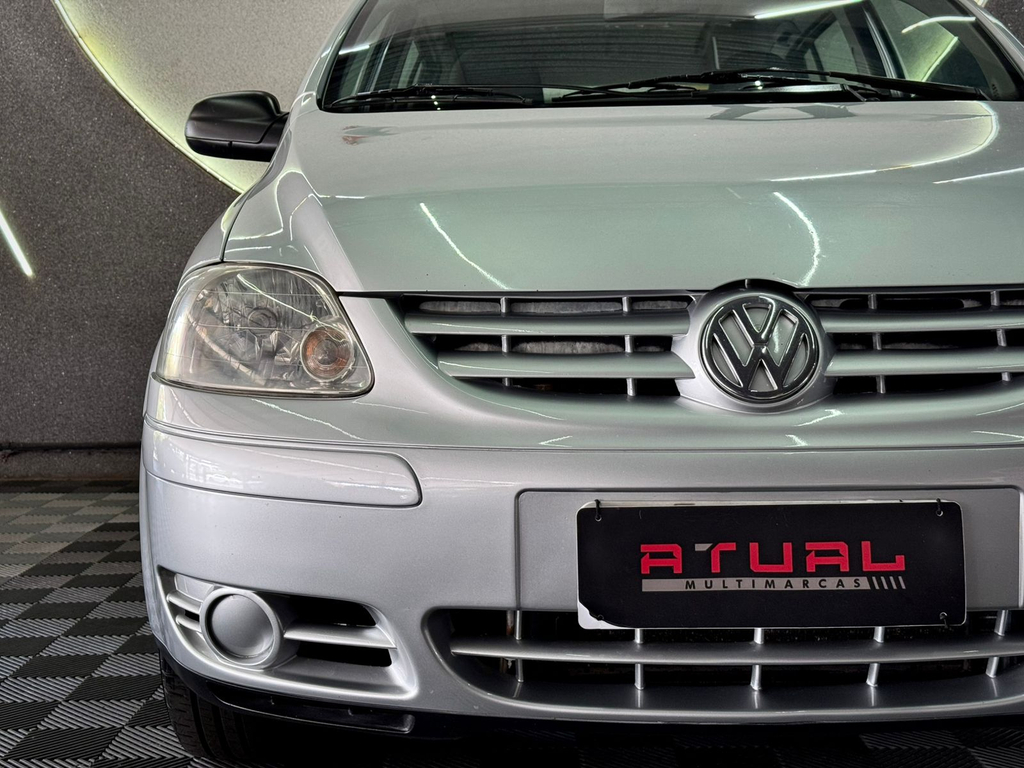 Volkswagen Fox 1.0 8v (Flex) 4p