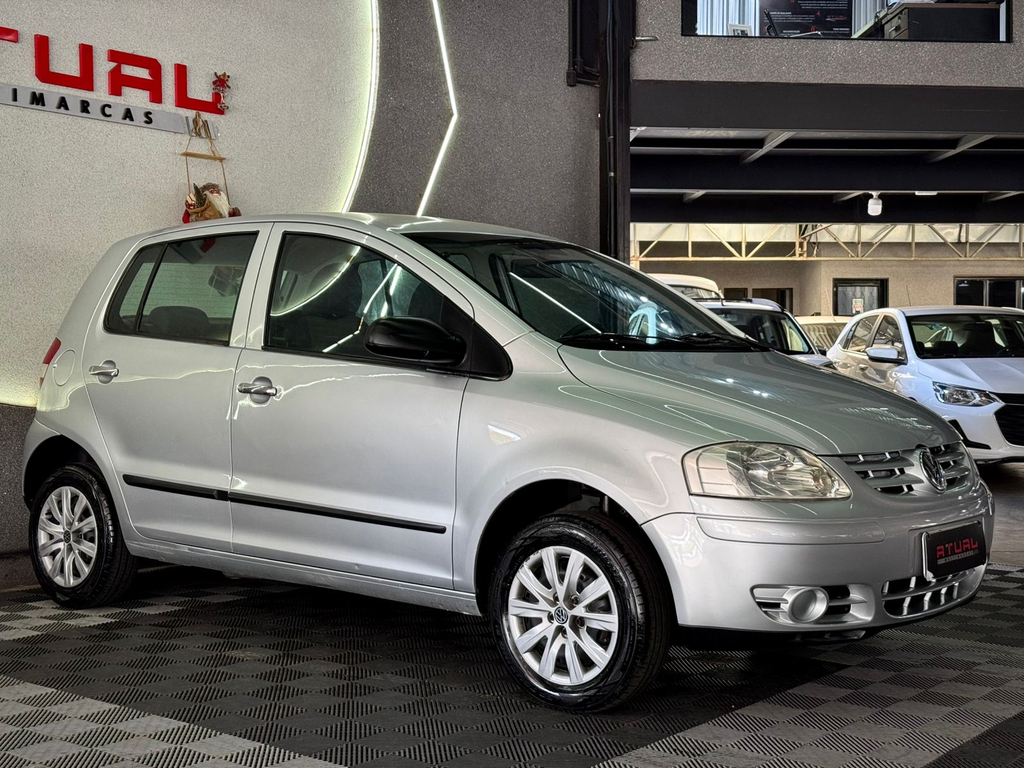 Volkswagen Fox 1.0 8v (Flex) 4p
