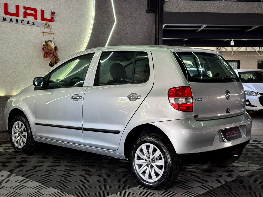 Volkswagen Fox 1.0 8v (Flex) 4p