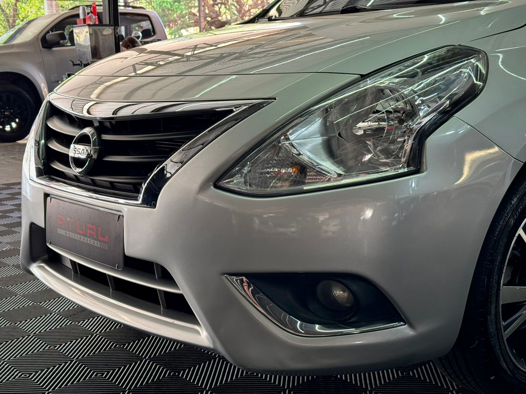 Nissan Versa 1.6 16v Sl Cvt (Flex)