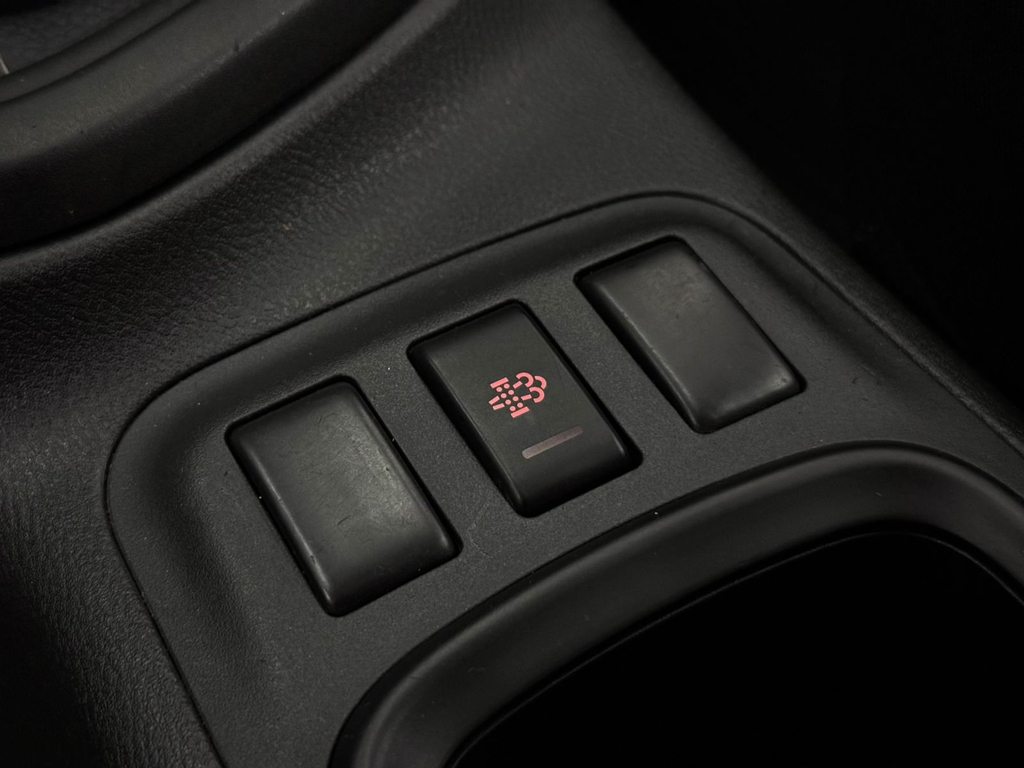 Nissan Frontier Branco