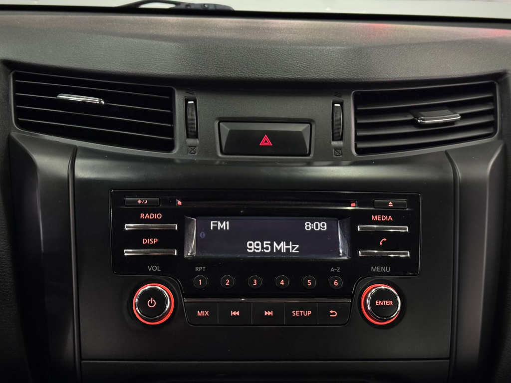 Nissan Frontier Branco